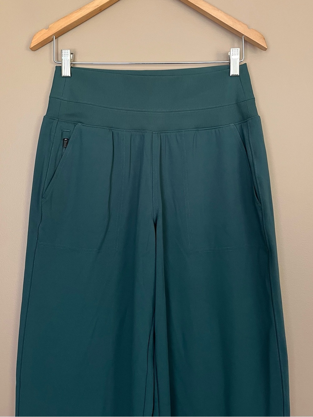 {Athleta} Venice High Rise Wide Leg Pants in Green - Womens Small - Picture 3 of 9